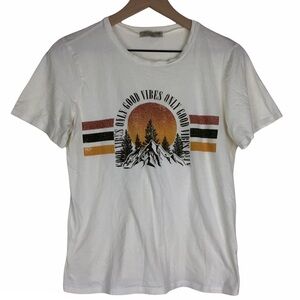 POLAGRAM Graphic T Shirt Short Sleeve Only Good Vibes Stripe Mountains Medium